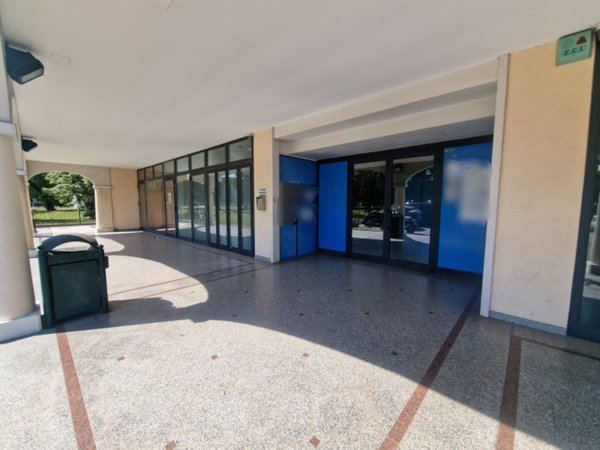 ufficio in vendita a Selvazzano Dentro in zona Tencarola