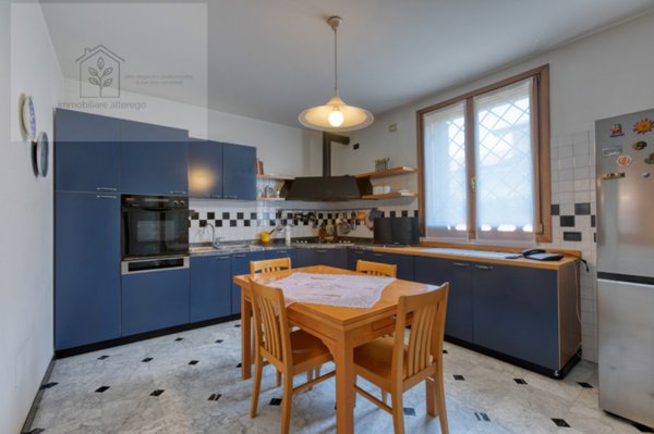 casa indipendente in vendita a Selvazzano Dentro in zona San Domenico