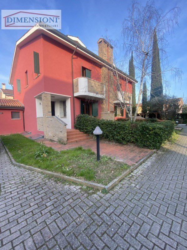 casa indipendente in vendita a Selvazzano Dentro in zona San Domenico