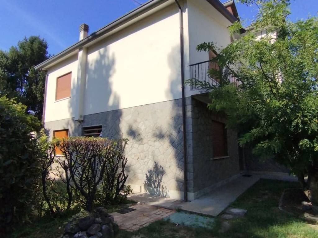 casa indipendente in vendita a Selvazzano Dentro in zona San Domenico