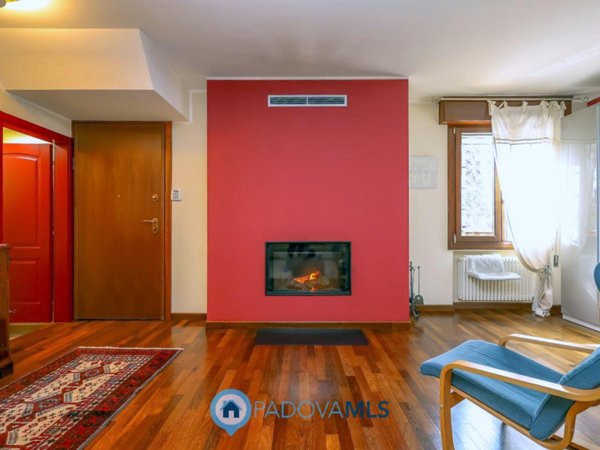 casa indipendente in vendita a Selvazzano Dentro in zona Caselle