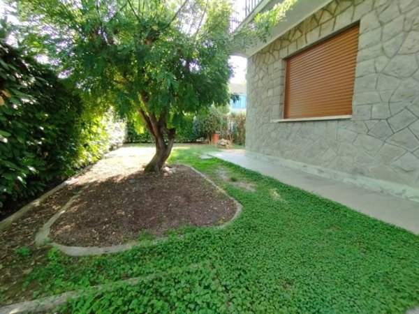 casa indipendente in vendita a Selvazzano Dentro in zona San Domenico