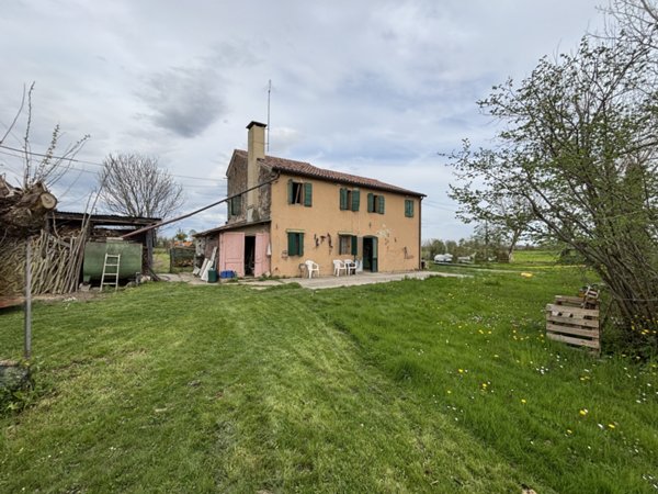terreno in vendita a Selvazzano Dentro in zona Feriole