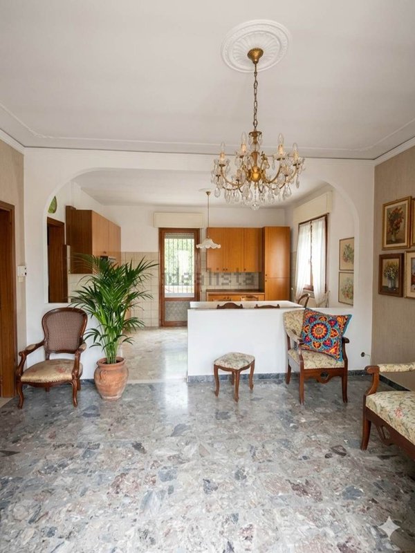 casa indipendente in vendita a Selvazzano Dentro in zona Tencarola