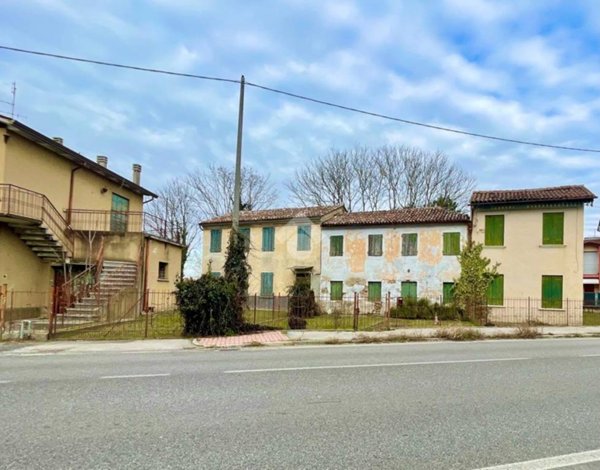 terreno in vendita a Selvazzano Dentro in zona Feriole