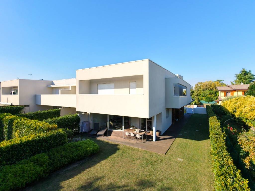casa indipendente in vendita a Selvazzano Dentro in zona San Domenico