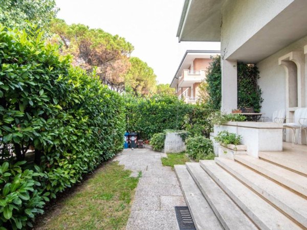 casa indipendente in vendita a Selvazzano Dentro in zona San Domenico