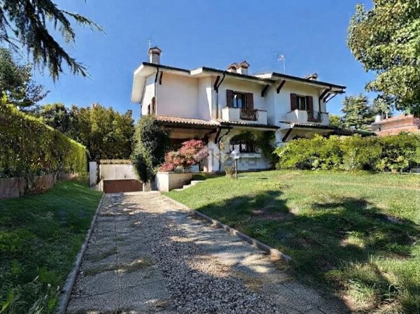 appartamento in vendita a Selvazzano Dentro in zona Tencarola