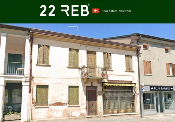 casa indipendente in vendita a Selvazzano Dentro in zona Tencarola
