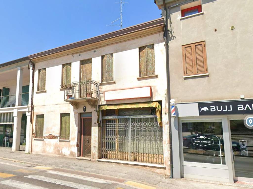 casa indipendente in vendita a Selvazzano Dentro in zona Tencarola
