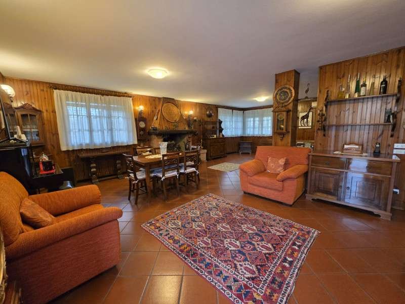 casa indipendente in vendita a Selvazzano Dentro in zona Caselle
