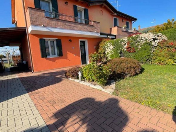 casa indipendente in vendita a Solesino in zona Arteselle