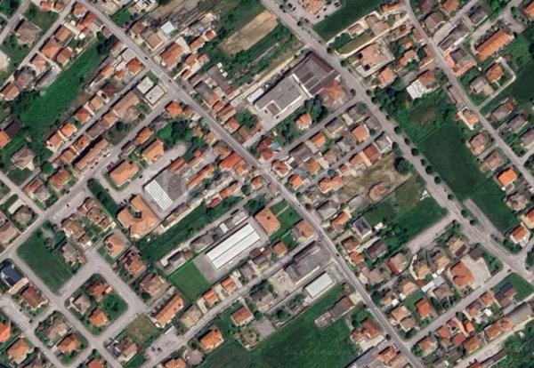 casa indipendente in vendita a Solesino