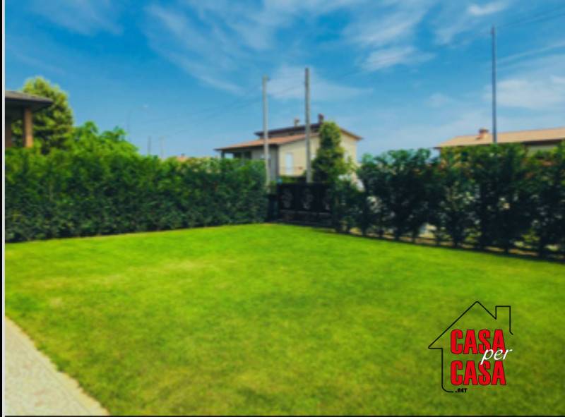 casa indipendente in vendita a Solesino