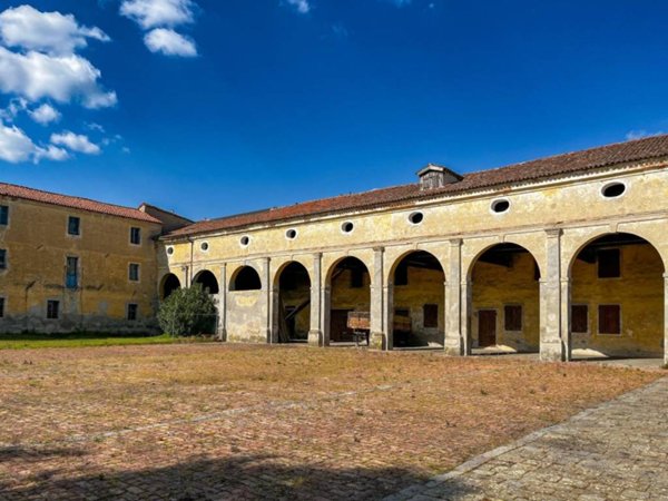 casa indipendente in vendita a Solesino
