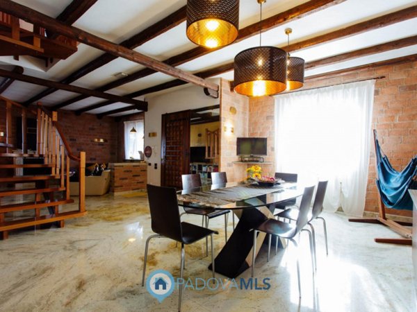 casa indipendente in vendita a Solesino