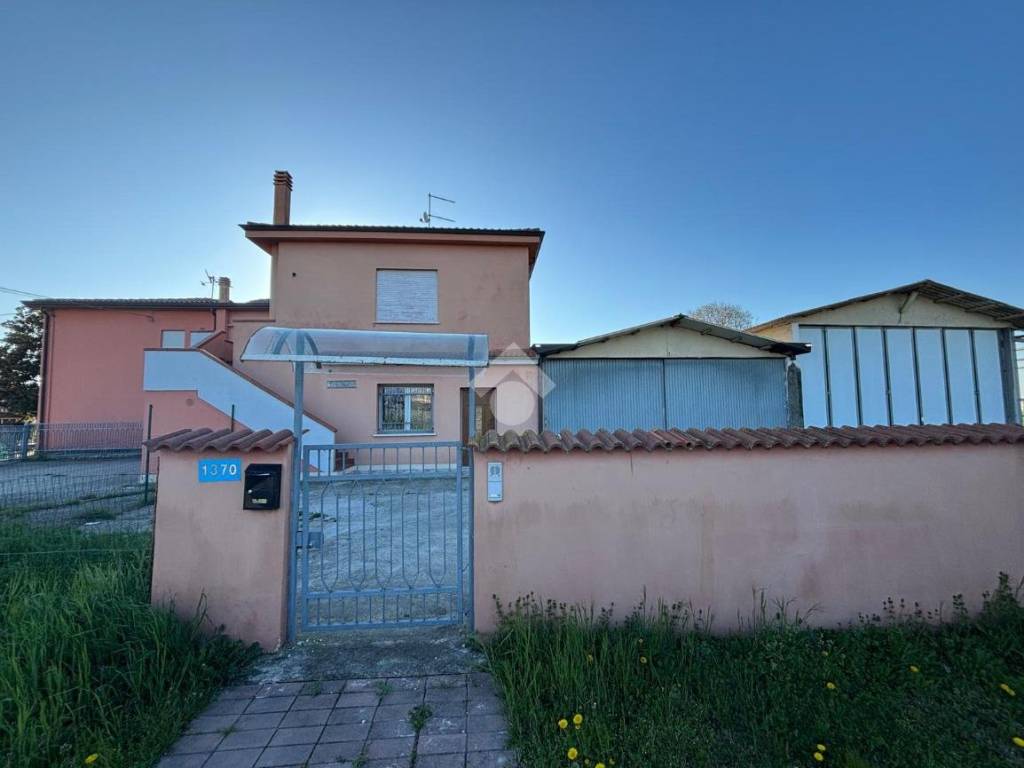 casa indipendente in vendita a Solesino