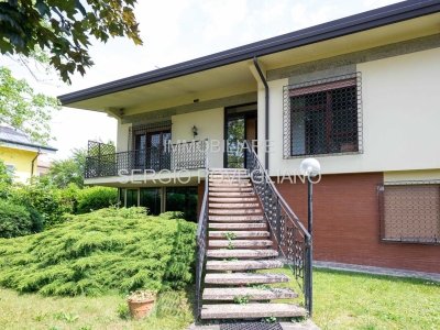 casa indipendente in vendita a Solesino