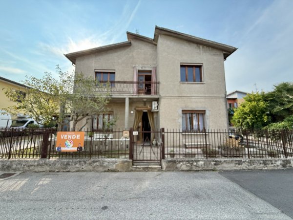 casa indipendente in vendita a Solesino