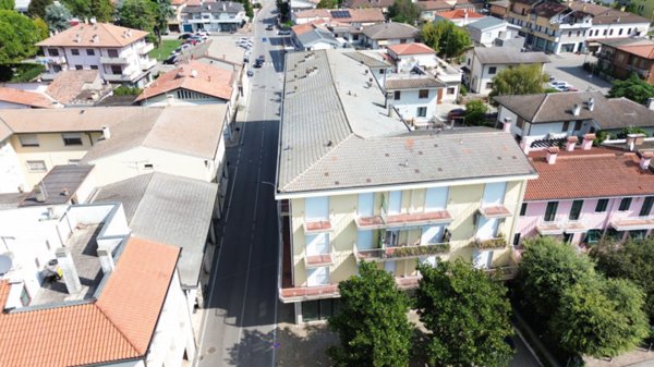 intera palazzina in vendita a Solesino