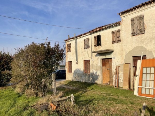 casa indipendente in vendita a Solesino