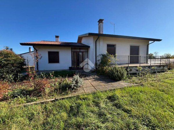 casa indipendente in vendita a Solesino