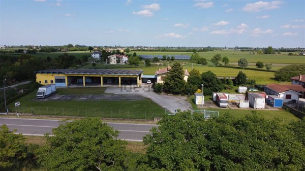 casa indipendente in vendita a Solesino