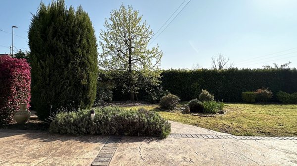 casa indipendente in vendita a Solesino