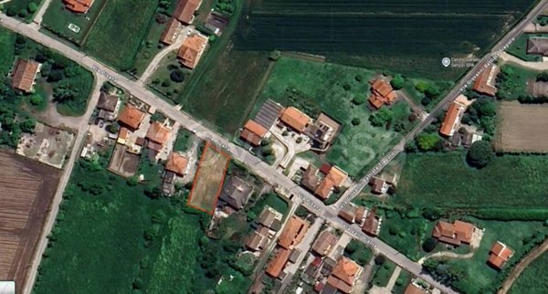 terreno edificabile in vendita a Solesino