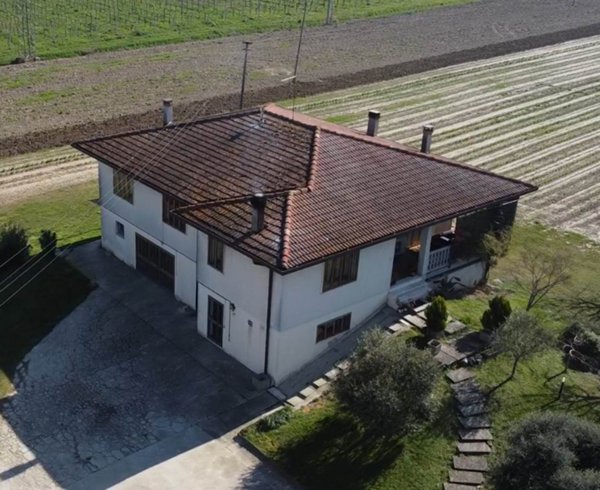 casa indipendente in vendita a Solesino