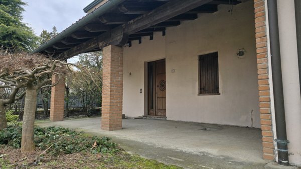 casa indipendente in vendita a Solesino