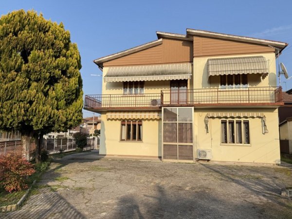 casa indipendente in vendita a Solesino