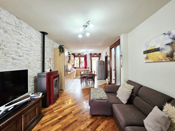 casa indipendente in vendita a Solesino