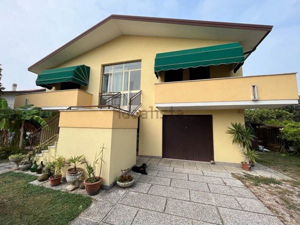 casa indipendente in vendita a Solesino