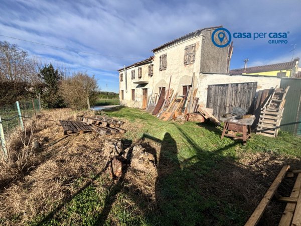 casa indipendente in vendita a Solesino