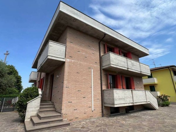 casa indipendente in vendita a Solesino