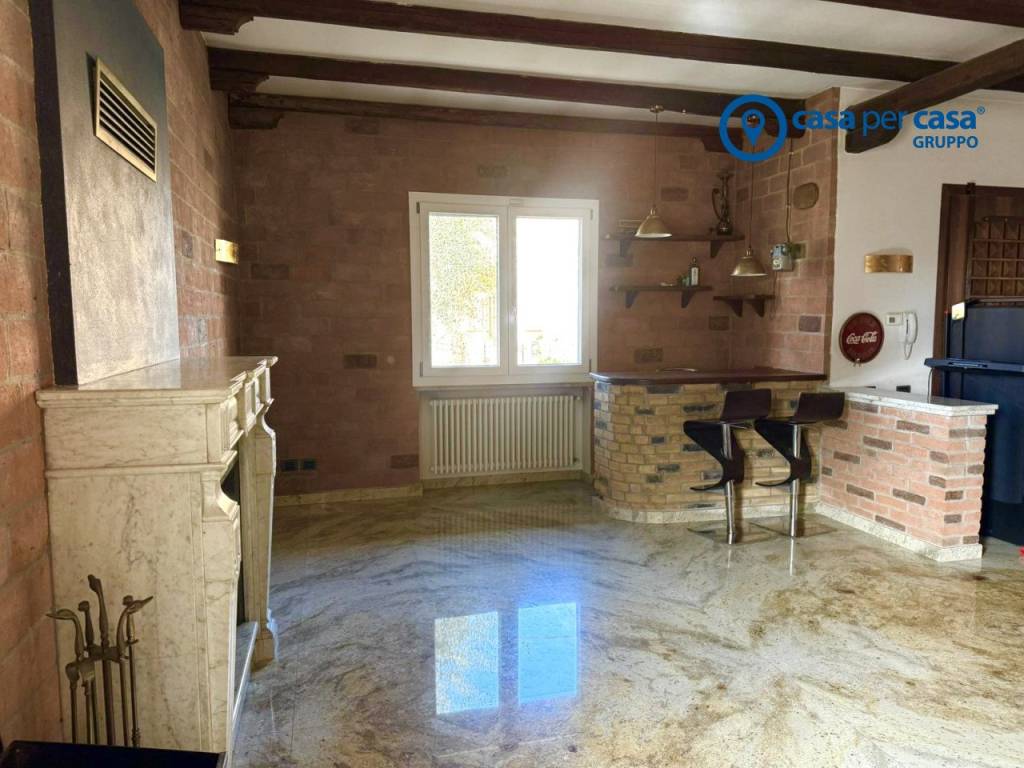 casa indipendente in vendita a Solesino