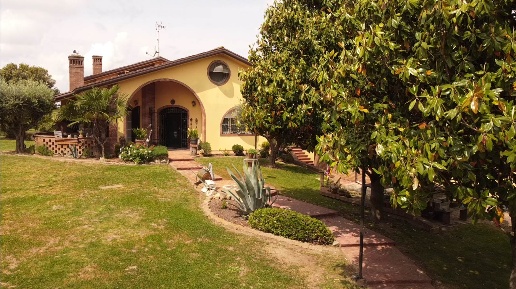 casa indipendente in vendita a Solesino