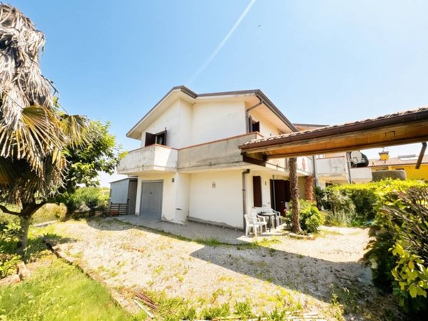 casa indipendente in vendita a Solesino in zona Arteselle