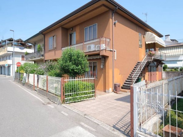 casa indipendente in vendita a Solesino