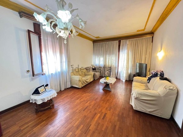 casa indipendente in vendita a Solesino