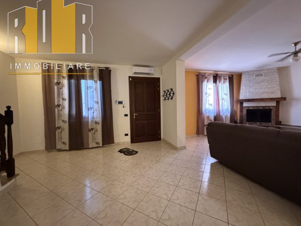 casa indipendente in vendita a Solesino in zona Arteselle