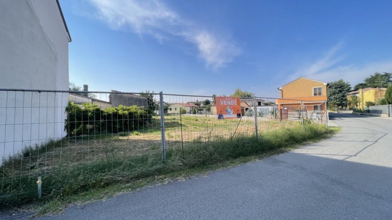 terreno in vendita a Solesino