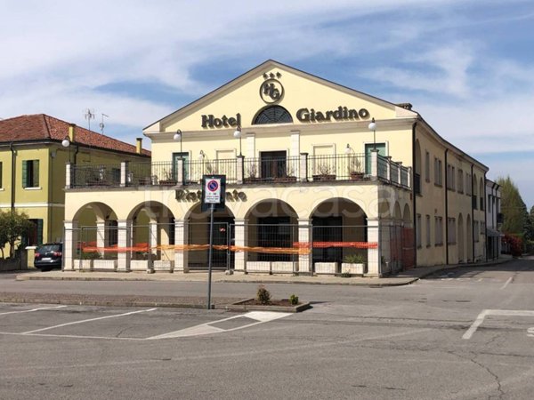negozio in vendita a Stanghella