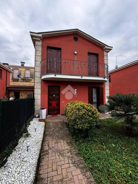 casa indipendente in vendita a Stanghella