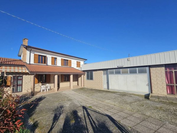 casa indipendente in vendita a Stanghella