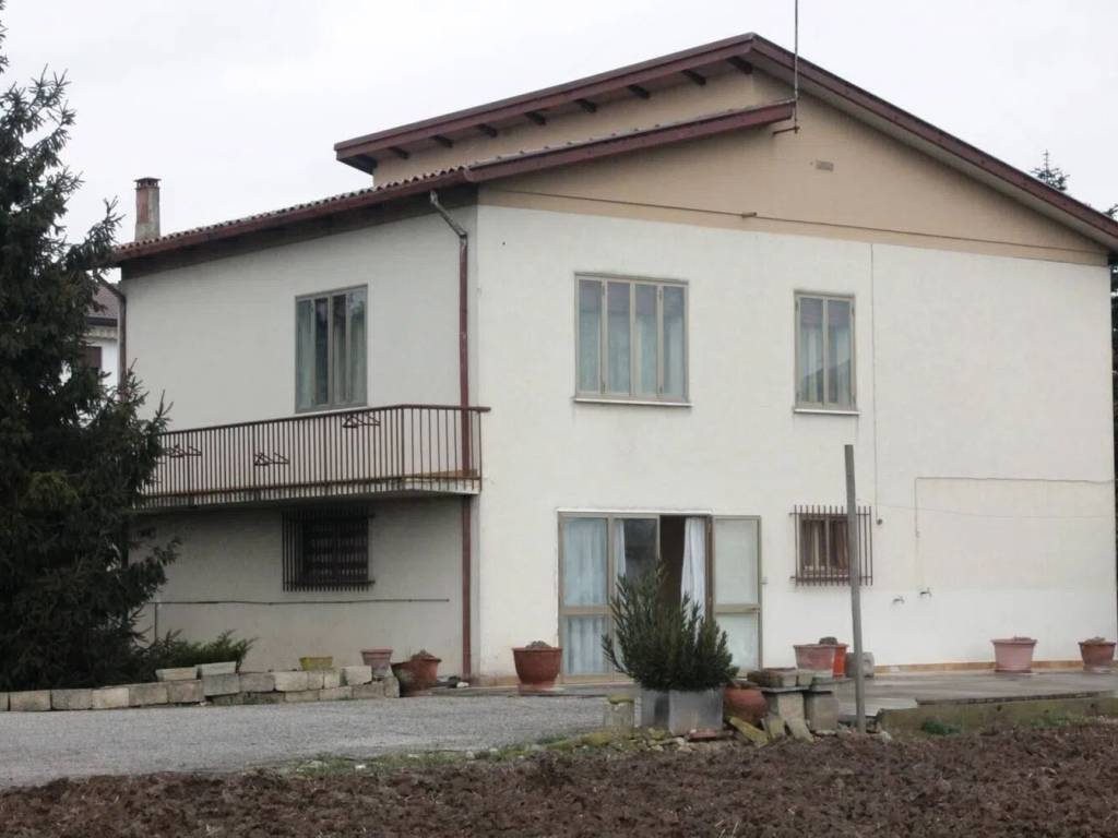 casa indipendente in vendita a Stanghella