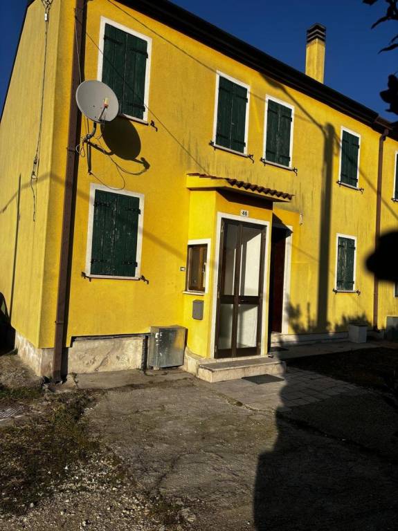 casa indipendente in vendita a Stanghella