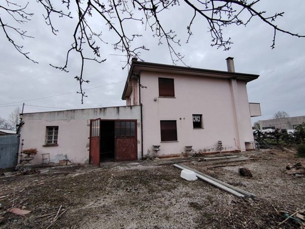 casa indipendente in vendita a Stanghella