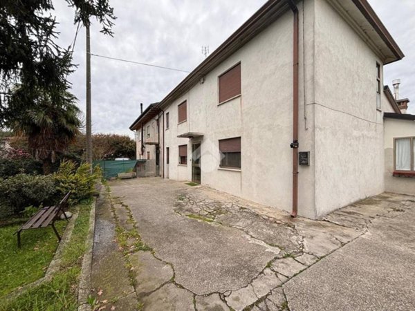 casa indipendente in vendita a Stanghella